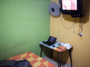 Cheap hotel room in SanSalvador